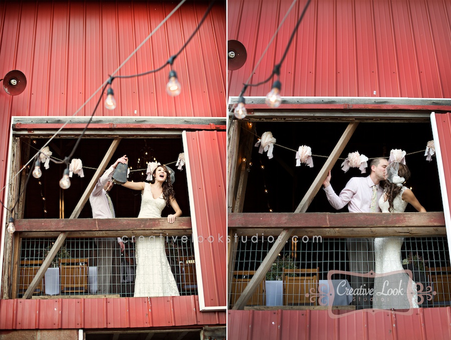 barn-wedding-farming-betty's-wi0083