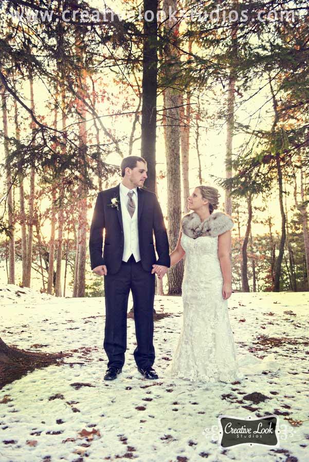 wisconsin-winter-wedding-photo